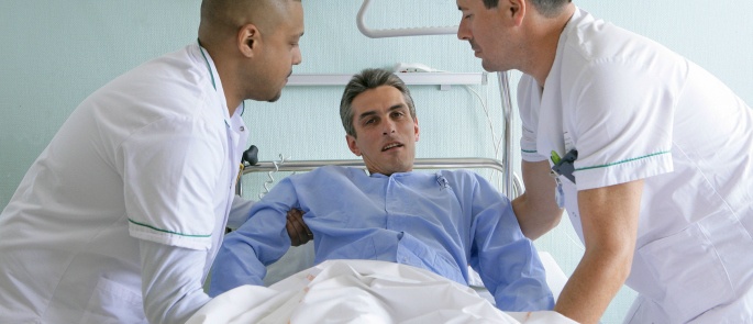 How can unsafe practices in the workplace be recognised